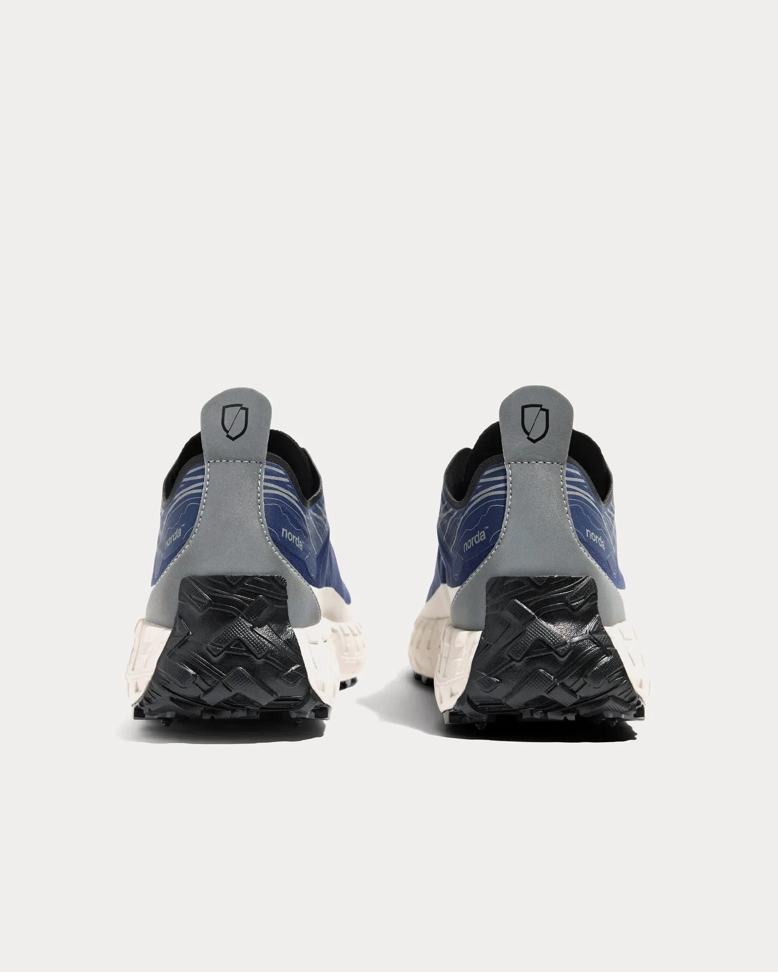 001 G  M Kingfisher Running Shoes