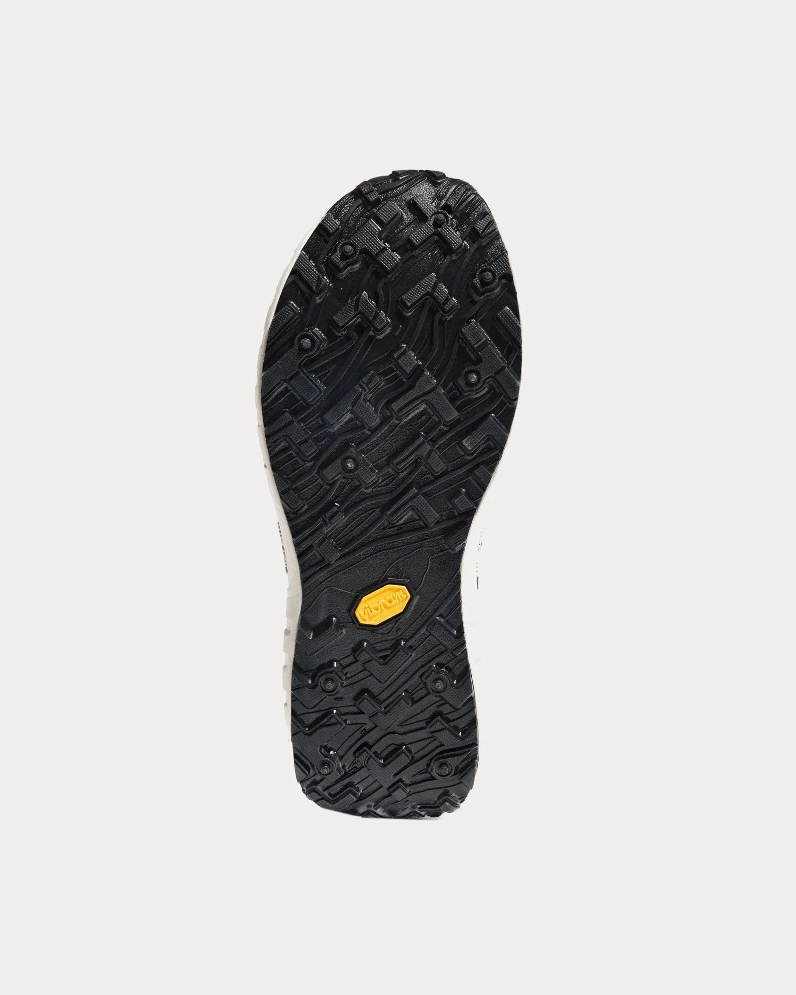 001 G  M Kingfisher Running Shoes