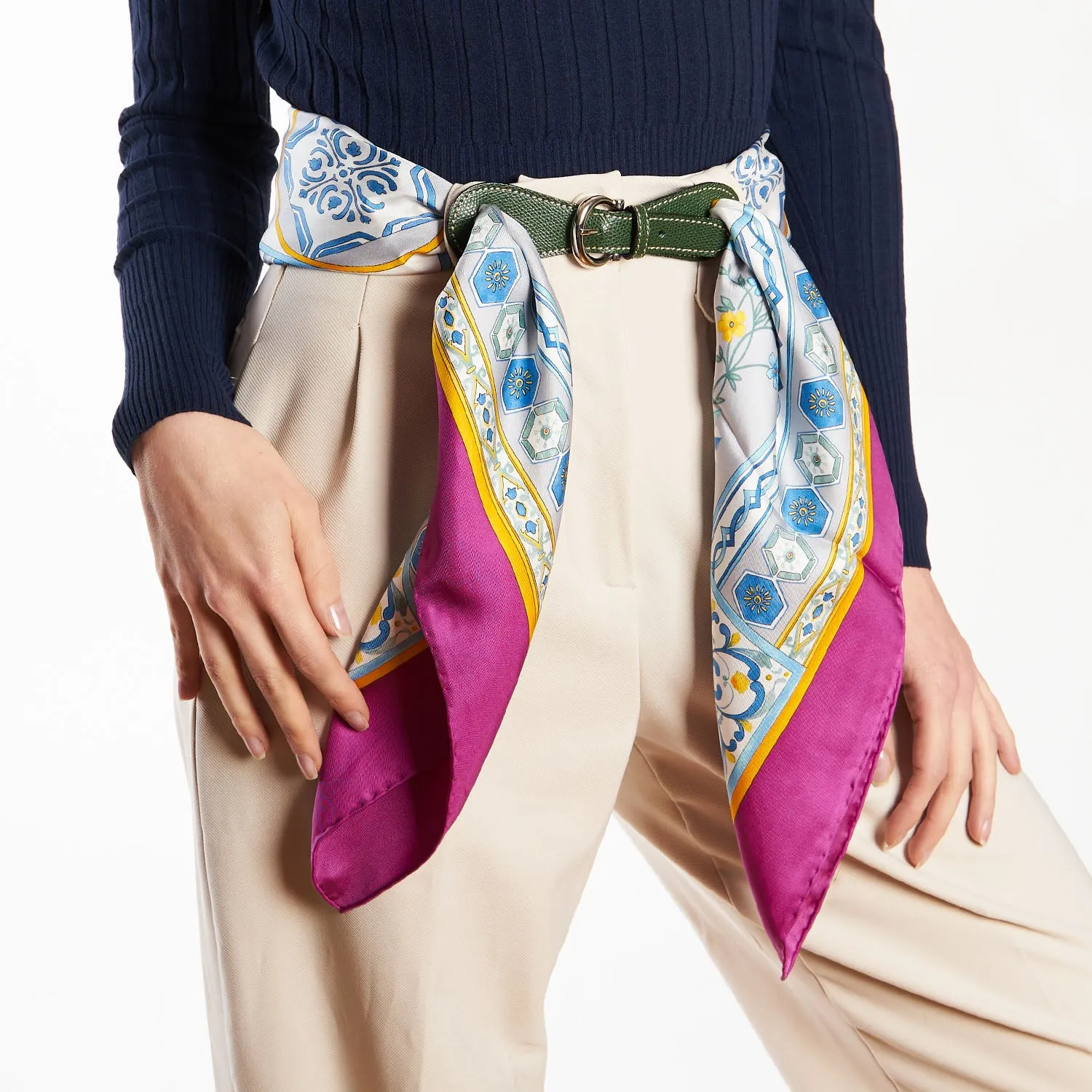 BEIGE LEATHER SCARF-BUCKLE
