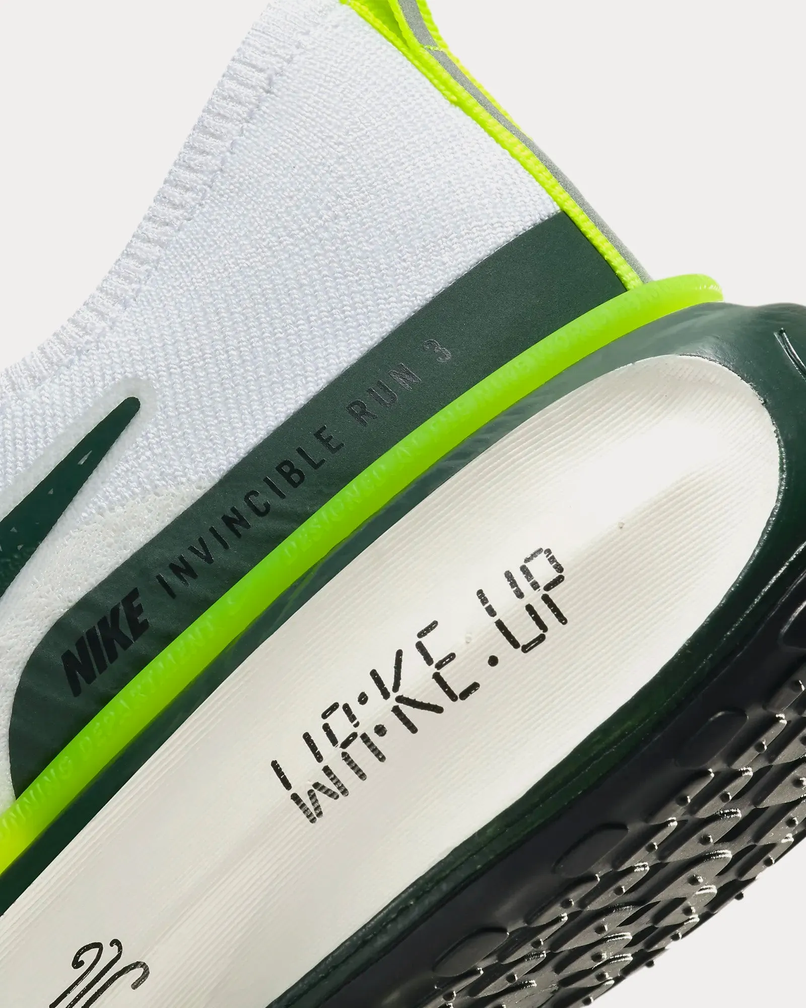 Invincible 3 White / Volt / Black / Pro Green Running Shoes