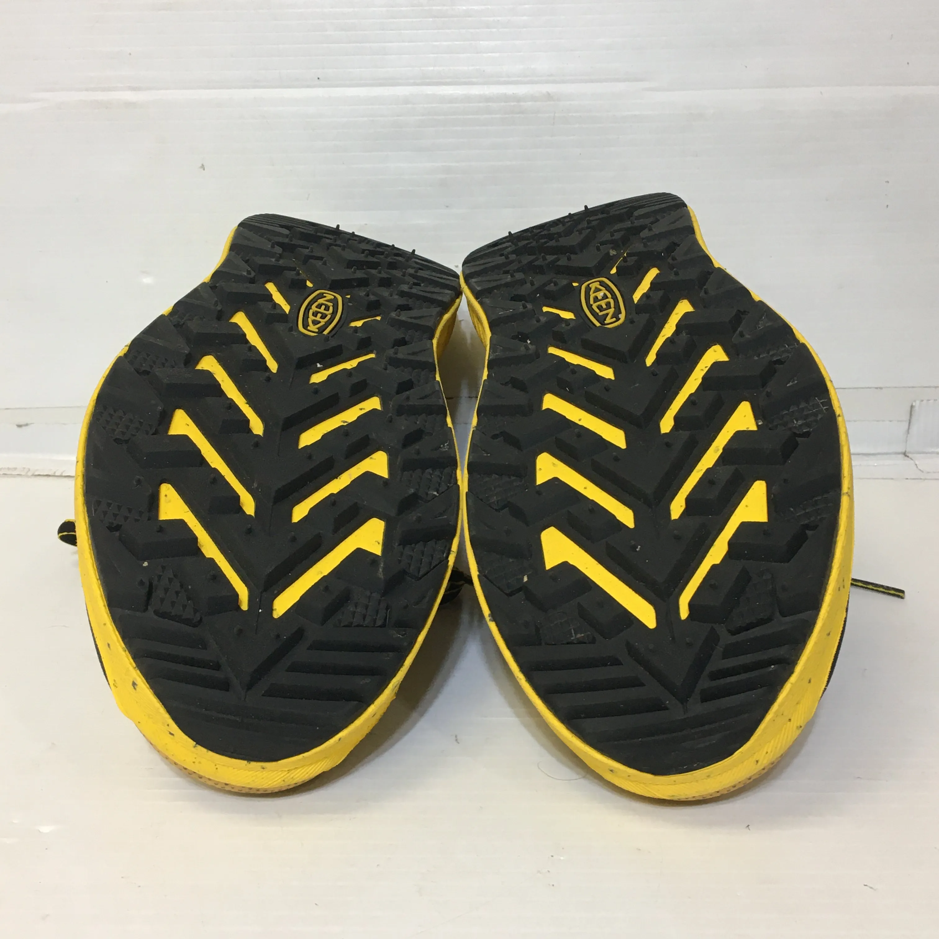 Keen WK 400 Men's Running Shoe - Size US 11.5 - Pre-Owned - 7HCXZN