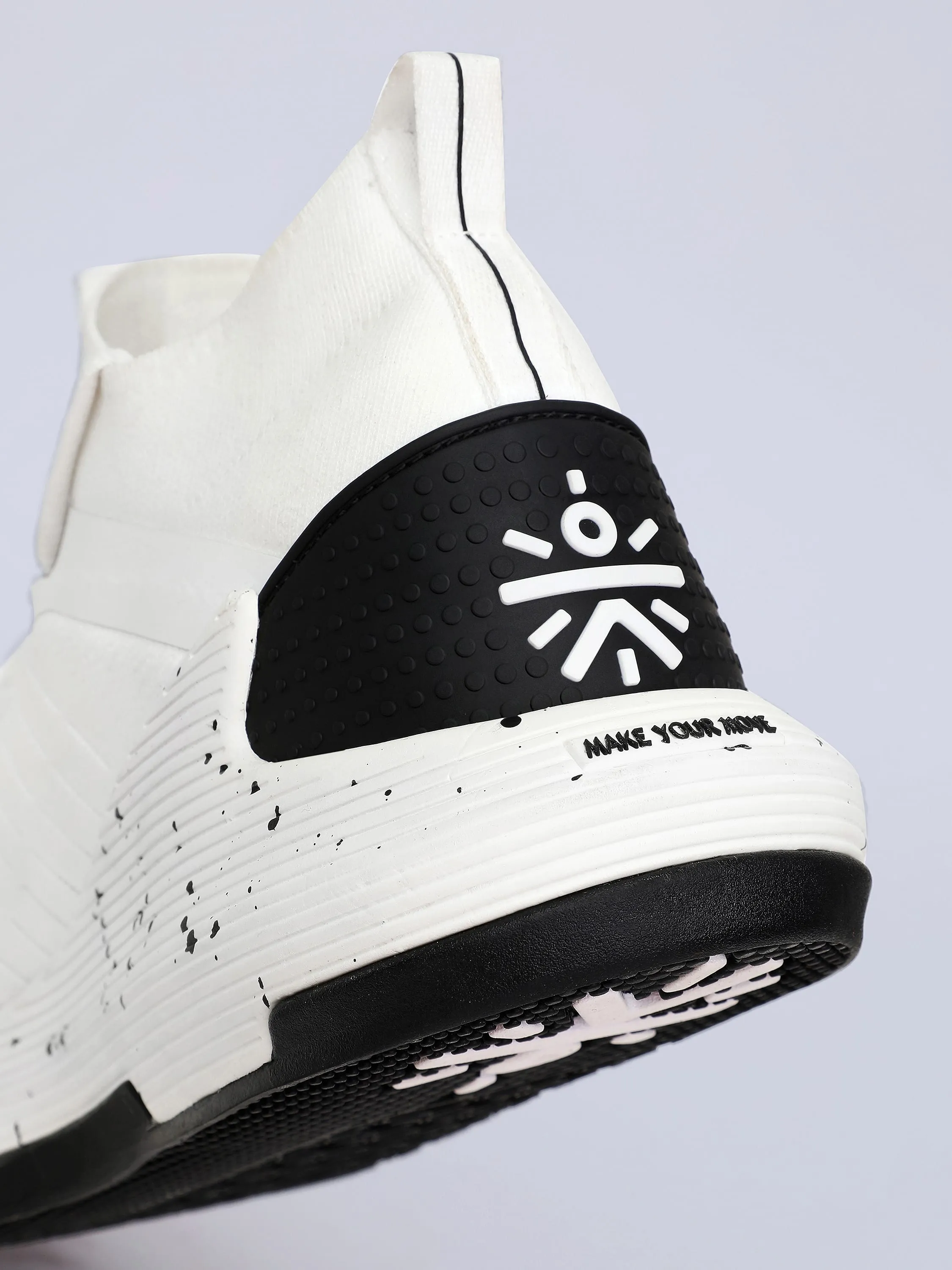 Pro-Train Men Training Shoes - White