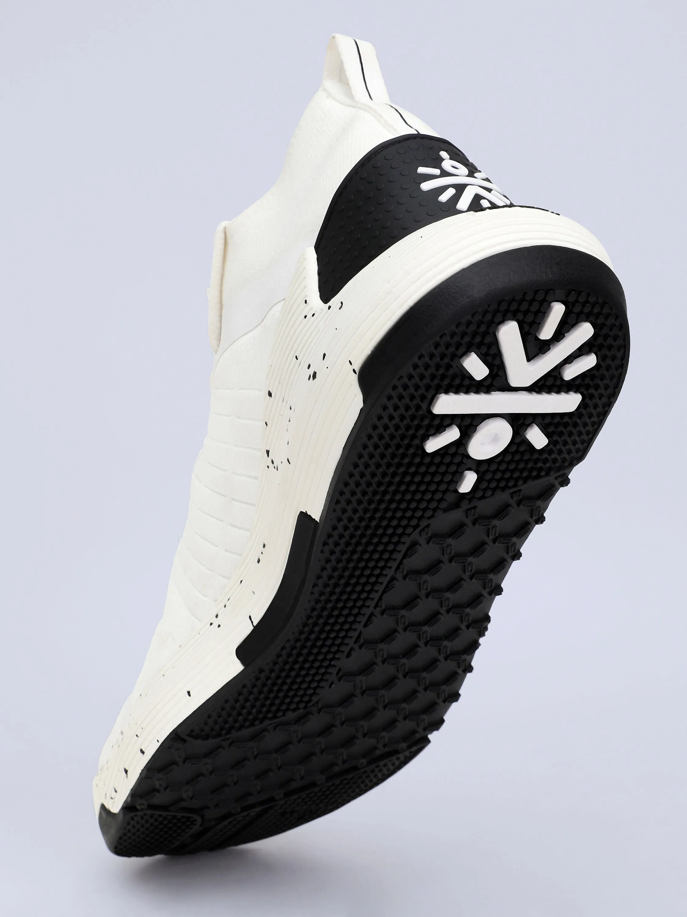 Pro-Train Men Training Shoes - White